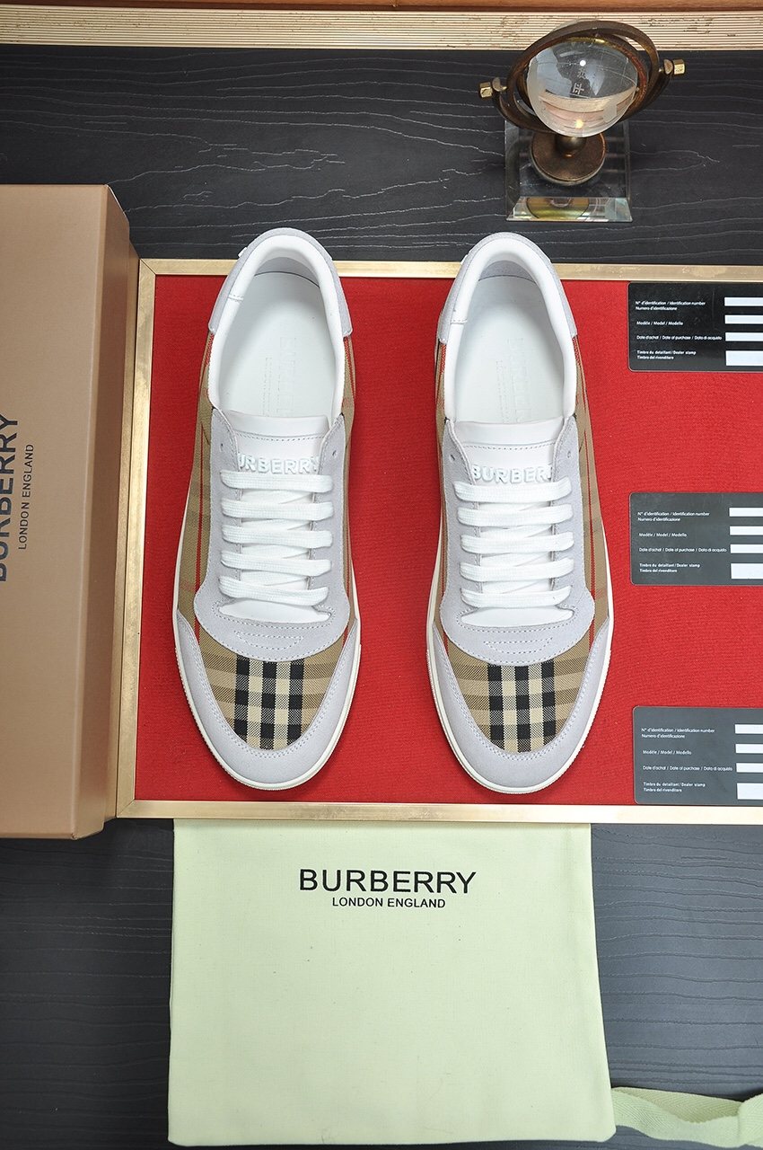 Burberry White and Beige Plaid Low-Top Sneakers